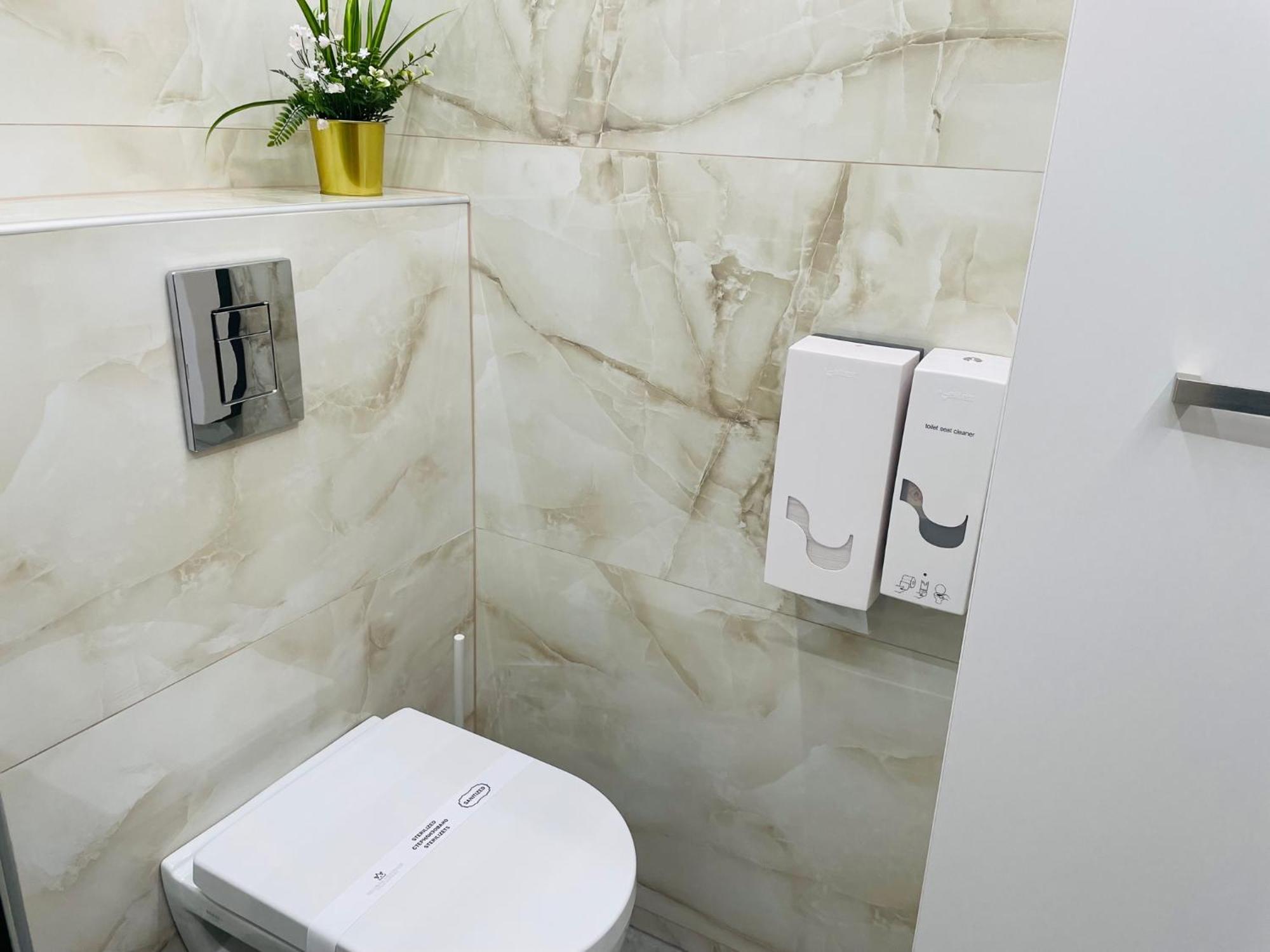 Brivibas - West / East, Free Privat Parking, Free Wifi, Self Check-in Appartamento Riga